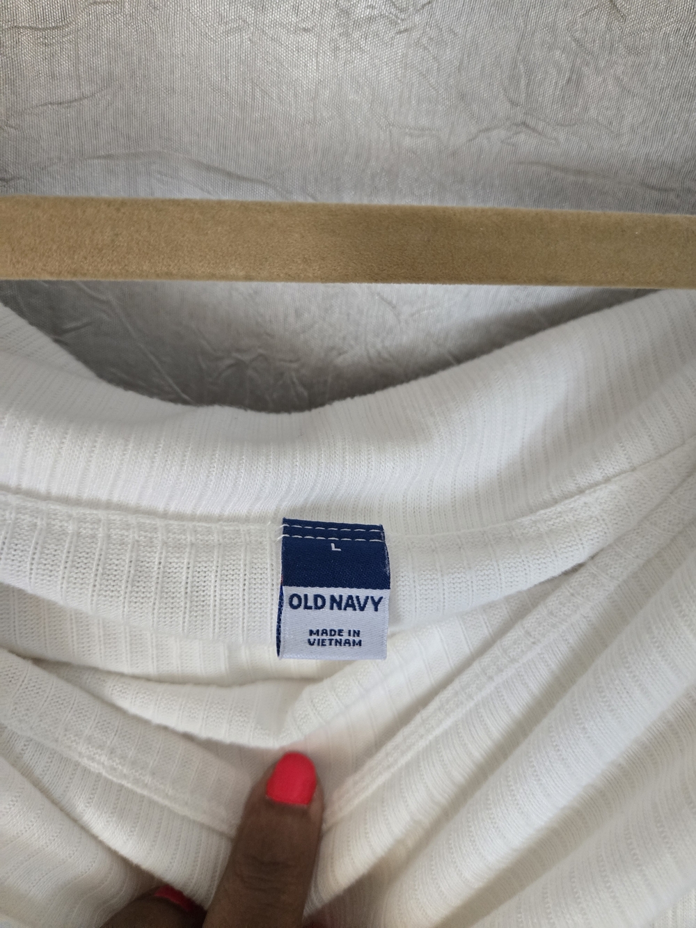 Old Navy White Ribbed Crewneck Top